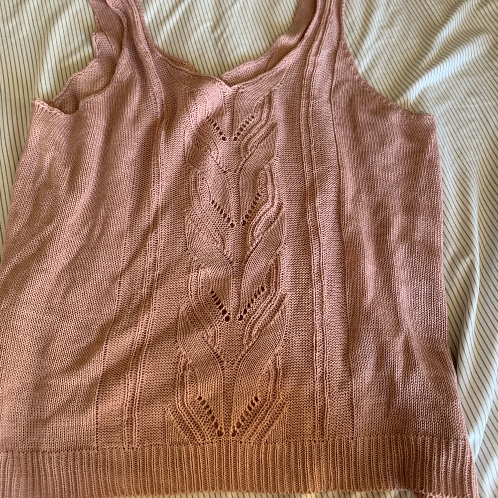 Amazon Women's Pink Knit Short Sleeve Top